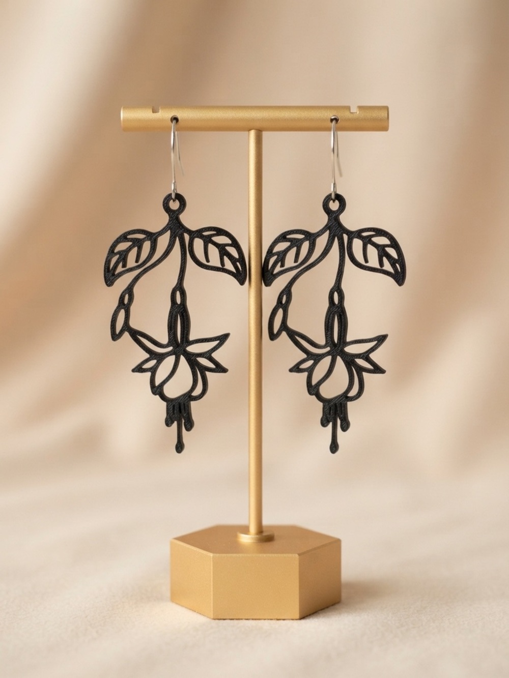 Black Floral Cutout Dangle Earrings - Women Jewelry